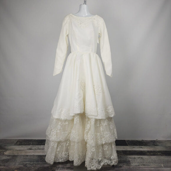 Vintage 60s White Beaded Lace Skirt Wedding Gown Size XS - Picture 1 of 12